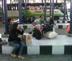 Sarana dan Prasarana TOW Belum Kelar, Sopir Bus AKAP Tagih Janji