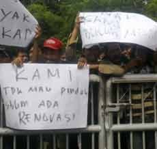 Tolak Masuk TOW, Puluhan Awak Bus AKAP Datangi Kantor Dewan