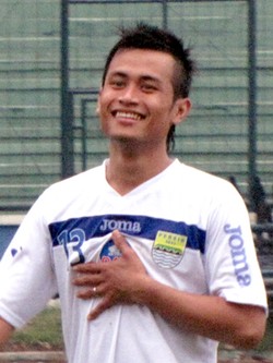 Krisis Gelandang Bertahan, Persib Hanya Punya M Agung Pribadi