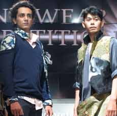 Warna-warni Busana Pria Bergaya Etnik