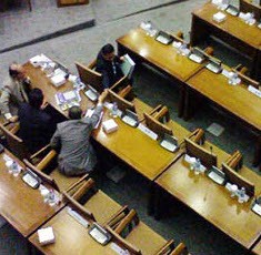 Rekrut Artis, Bukti Parpol Gagal dan Pragmatis