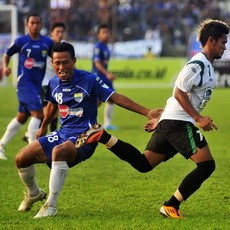 Persib Tundukkan Persiwa Tiga Gol Tanpa Balas