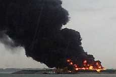 Pasukan Pertahanan Sipil Singapura Jinakkan Api di Pulau Reklamasi