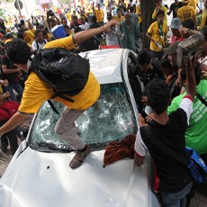 Malaysia Keluarkan Fatwa Haram Bagi Demo Menentang Pemerintah