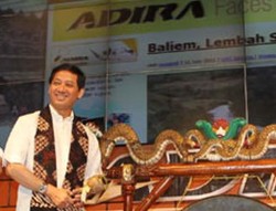 Stanley Cabut dari Adira