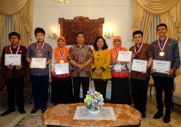 Pelajar RI Raih Medali di Olimpiade IPTEK