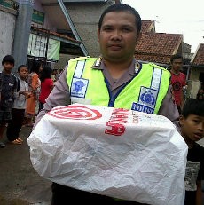 Mayat Bayi Perempuan Mengambang di Sungai