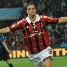 Usai Gagal Juara, Ibra Berniat Bertahan di Milan