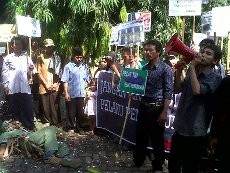 Aktivis ke Pengadilan, Desak Oknum TNI Pembunuh Mahasiswi Dihukum Mati