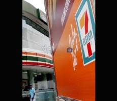 Keributan di 7-Eleven karena Marlon Lempar Kursi, Lalu Dikeroyok