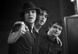 Eks-Vokalis Supergrass Tak Tertarik Reuni dengan Bekas Bandnya