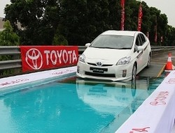 Diberi Insentif, Harga Mobil Hybrid Bakal Turun