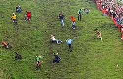 Lucunya Cheese Rolling, Festival Mengejar Keju di Inggris