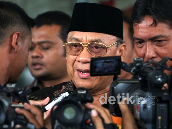 Terkait Angie, KPK Periksa Ketua Komisi X