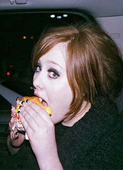 Sstt... Inilah Makanan Favorit Para Selebriti Sebelum Naik Pentas