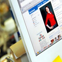 Orang Terkaya di Dunia Ogah Beli Saham IPO Facebook 