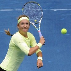 Azarenka & Sharapova Melaju