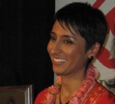 Ditolak di UGM, Ini Tanggapan Irshad Manji