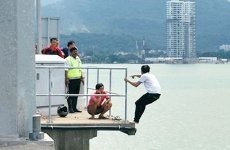 Diajak Ngobrol Pengacara, Pemuda Batal Bunuh Diri