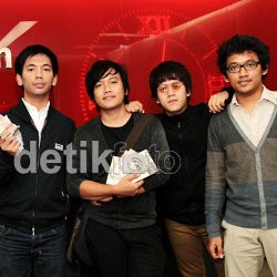 dMasiv Kembali Rilis Single Galau
