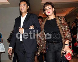 Fashion Dos & Donts: Gaya Elegan ala Halimah Agustina