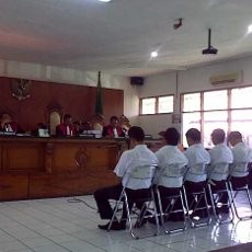 Kuasa Hukum Terdakwa Korupsi Bansos Minta Kliennya tak Diborgol