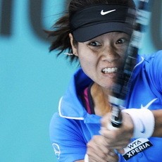 Li Na ke Perempatfinal, Kvitova Tersingkir