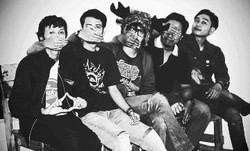 Rayakan Ulang Tahun ke-7, Grup Indie Pop Semarang, OK Karaoke Gelar Mini Konser