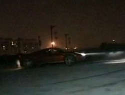 Ngedrift di Monumen China, Ferrari Diprotes