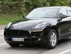 Porsche Macan Tertangkap Kamera