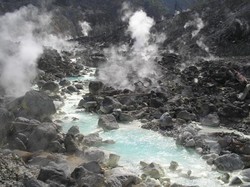 Kawah Ratu, Jejak Sukhoi di Puncak Gunung Salak