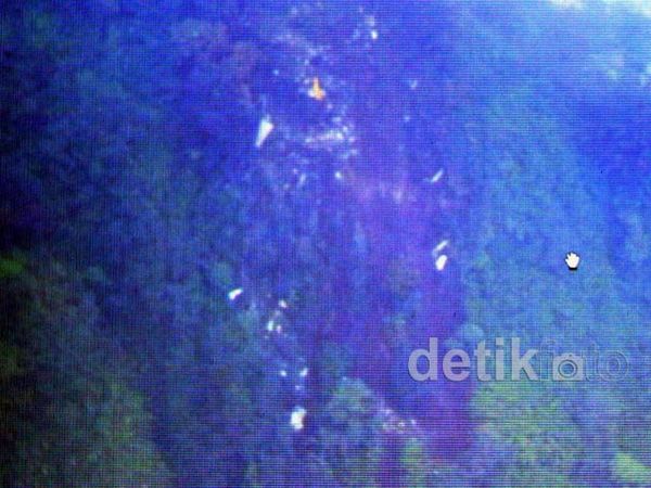 Sukhoi Superjet 100 Jatuh di Gunung Salak