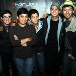 Yovie Widiyanto Bentuk 5 Romeo