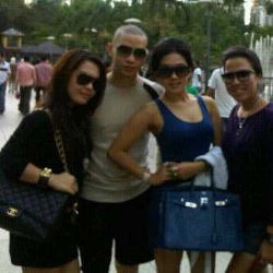 Ini Dia Foto Syahrini Liburan Bareng Bubu di Malaysia