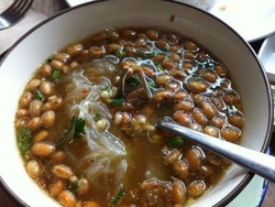 Jajan Enak Soto Sukaraja dan Asinan Sayuran