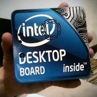 Komputer Mungil Intel Cuma Seukuran Kotak Nasi 