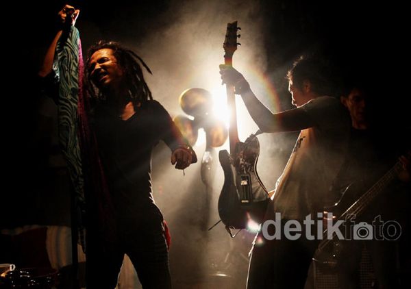 Hey Hey Hey..! Ipang Kembali Eksis