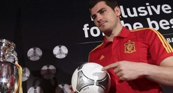 Casillas Perkenalkan Bola Final Euro 2012