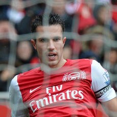 Arsenal Yakin Van Persie Bakal Bertahan