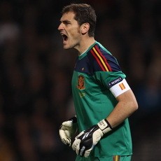 Casillas Optimistis La Furia Roja Pertahankan Gelar