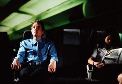 Di Tiap Deret Kursi Pesawat, Pasti Ada 1 yang Takut Terbang