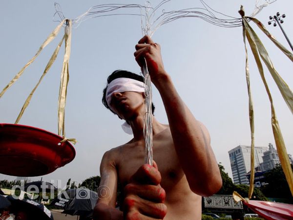 14 Tahun Trisakti & Semanggi, Apa Kabarnya? 14 Tahun Trisakti & Semanggi, Apa Kabarnya?