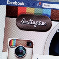 Akuisisi Instagram oleh Facebook Terancam Tertunda
