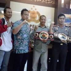 Sabuk Emas Kapolda Jatim Diperebutkan Petinju Se Indonesia