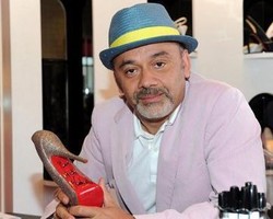 Christian Louboutin Siap Rilis Lini Kosmetik Tahun Depan