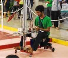 Kontes Robot di ITS Diwarnai Penetapan Bonus Khusus