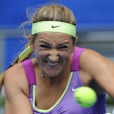 Serena Tantang Azarenka di Final