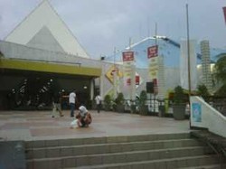 Bakrie Sulap Pasar Festival Kuningan Jadi Plaza Festival