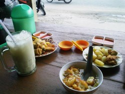 kuliner kota singkawang