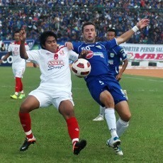 Persib Tundukkan Pelita 3-2